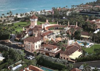 突發！海湖莊園遭FBI突襲 川普聲明：「政治迫害」在延續