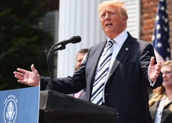 川普背書的力量：神話還是魔術？