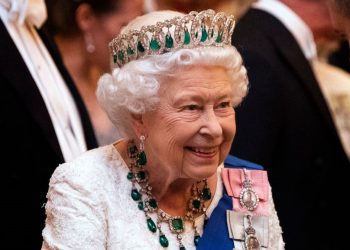 【系列專題】永遠的英國女王（3）英女王不退位探秘
