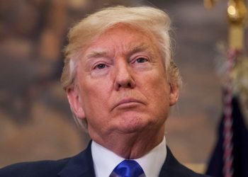 司法部擬製造「十月驚奇」？川普：FBI已被「武器化」