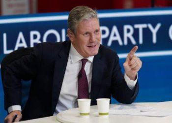英保守黨忙於推出新首相 逾80萬民眾連署呼籲重新大選