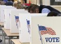 數百萬人提前投票 民調:搖擺州將現紅色浪潮