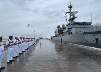 法軍艦穿越臺灣海峽 西方國家在戰略水道上的最新行動