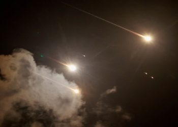 華郵獨家: 以色列將鎖定伊朗軍事目標反擊 不攻擊石油或核設施