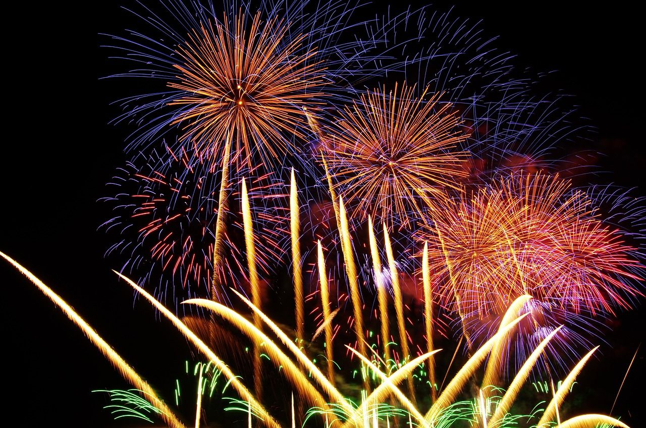 歐洲這些國家慶祝元旦的方式  真是五花八門