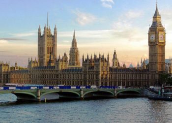 據稱與中共統戰部有關 英拒安德魯王子的一中國親信入境