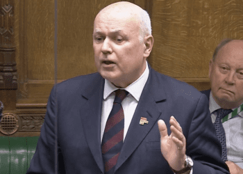 試圖重塑與北京關係 英國工黨政府面臨中共間諜挑戰