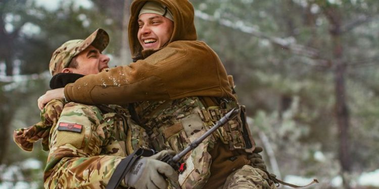 【俄烏戰爭】烏軍成功襲擊俄無人機庫及指揮所 俄指控烏方襲擊超市 拜登最後一擊 聯手英國對俄羅斯能源部門實施廣泛制裁 英相斯塔默將首訪基輔 討論部署維和部隊