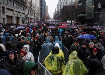 【圖片/視頻】萬名川普支持者在華盛頓舉行勝利集會