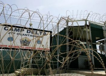 川普令擴建關達那摩灣非法移民拘留設施 可容納3萬人