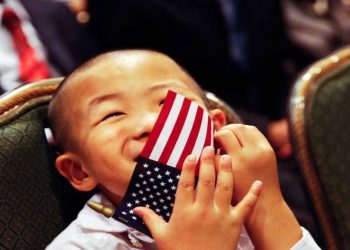 川普廢止出生公民權 22州提訴 一文看懂