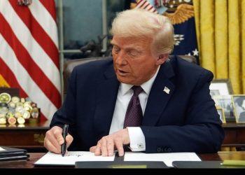 川普簽署行政命令 打擊反猶太主義