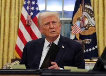 川普簽行政命令 限制19歲以下青少年兒童性別轉換