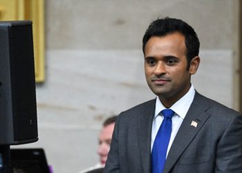 拉馬斯瓦米離開政府效率部 計劃競選州長