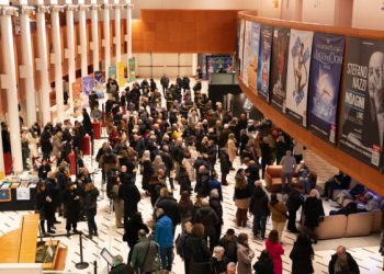 神韻米蘭首場爆滿 國家勳章得主: 體驗到平和能量