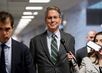 美參議院財政委員會批准貝森特財長提名