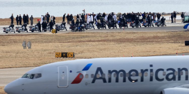 「有尊嚴地打撈遺體」華府撞機空難55名遇難者身份已確認