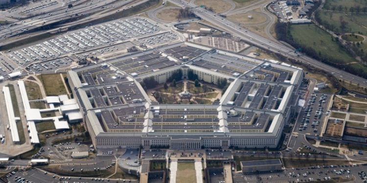 五角大樓備忘錄: 跨性別軍人將被安排退役