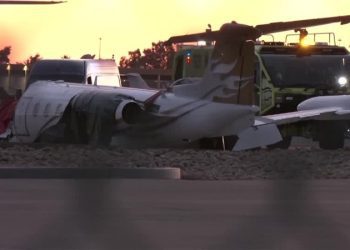 亞利桑那州上空飛機相撞 造成兩人死亡