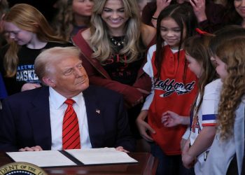 川普政令: 禁止跨性別者參加女子體育賽事 拒發簽證