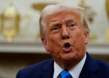 川普禁止向實施新冠疫苗強制令的學校提供​​聯邦資金