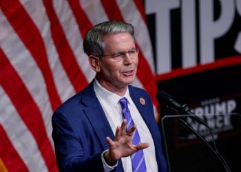 美財政部: 2025財政年度前4個月預算赤字擴大