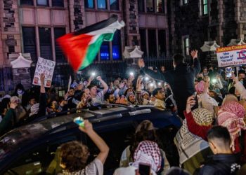 ICE逮捕領導哥倫比亞大學抗議活動的巴勒斯坦綠卡持有者