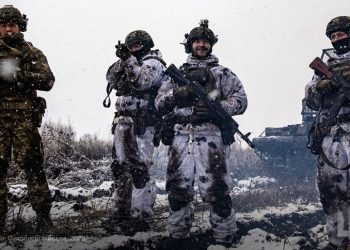 【俄烏戰爭】歐洲尋求“大規模增兵” 川普稱烏克蘭和平協議“可能很快達成” 因人力短缺 烏軍開始招募更年輕士兵 馬克龍稱英法提議俄烏雙方實施一個月部分停火 英國否認