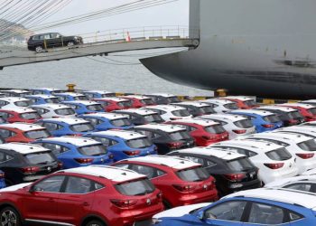 川普宣布對非美國製造汽車徵稅25%