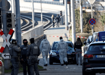 德驚爆汽車惡意撞人傷亡事件 犯嫌落網 動機待查