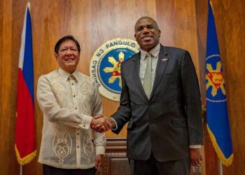 英外相力挺菲律賓 譴責中共在南中國海“危險和破壞穩定”