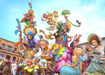 西班牙最盛大的節慶之一：法雅節的烈焰與狂歡