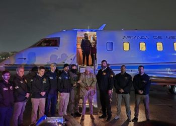 關稅壓力下 墨西哥引渡29名毒梟至美國受審