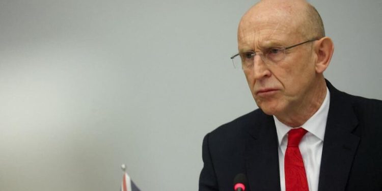 先禮後兵？英國防大臣就國防參謀長訪華如是說