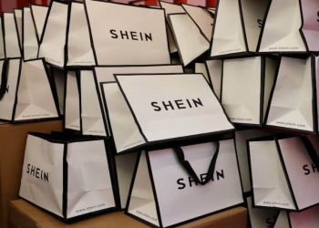 川普最新行政令: 對中國和香港小額包裹關稅增至90%