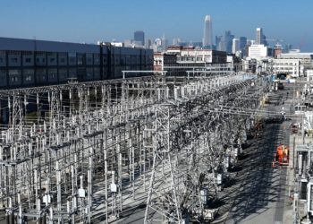 推動AI基礎設施 川普政府: 數據中心開發商須5月7日前選址聯邦地塊