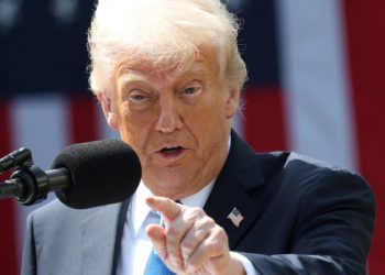 中共翻臉  川普稱其「完全違反」關稅協議