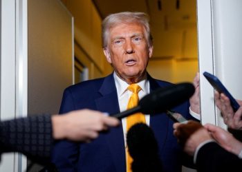 川普簽署行政令 旨在降低藥品價格