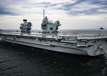 「維持持久印太存在」  英航母打擊群與印海軍舉行聯合軍演