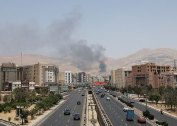 美以或聯手摧毀核設施  川普稱伊朗「必須無條件投降」