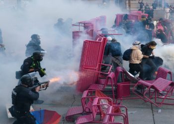 美經濟學家：中共與洛杉磯反ICE暴亂的關聯