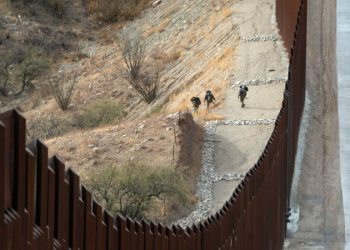 美軍首次在美墨邊境軍事區實施拘留