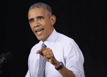 奧巴馬堅稱俄干預大選 加巴德公布新文件指控其策劃「政治政變」