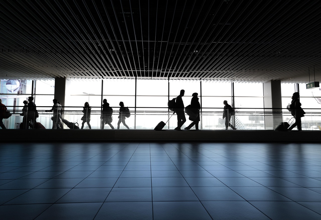 歐洲航空旅行 遊客攜帶兩件手提行李或將免費