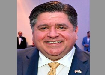 伊州民主黨州長簽法案為非法移民提供財政援助 受質疑