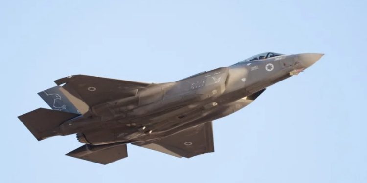 俄羅斯軍機再度現身阿拉斯加附近 美國緊急出動F-16戰機攔截