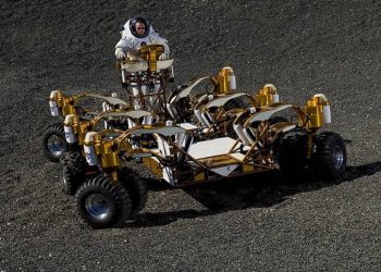 川普簽署行政令放寬商業航天監管 加速發射與創新