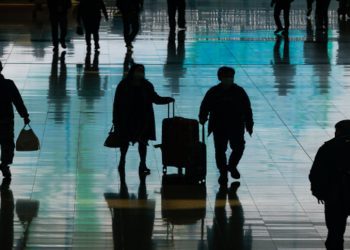 德州博士生機場被扣逾一周 面臨被驅逐出境