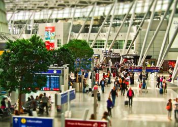 歐盟將禁止航空公司對手提行李收取額外費用