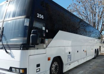 紐約巴士事故 哥倫比亞大學中國留學生遇難